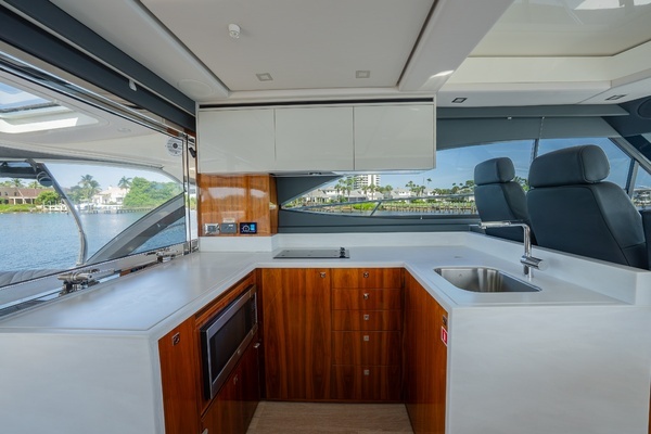 Riviera 4600 Yacht For Sale
