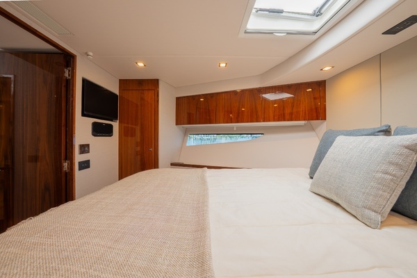 Riviera 4600 Yacht For Sale