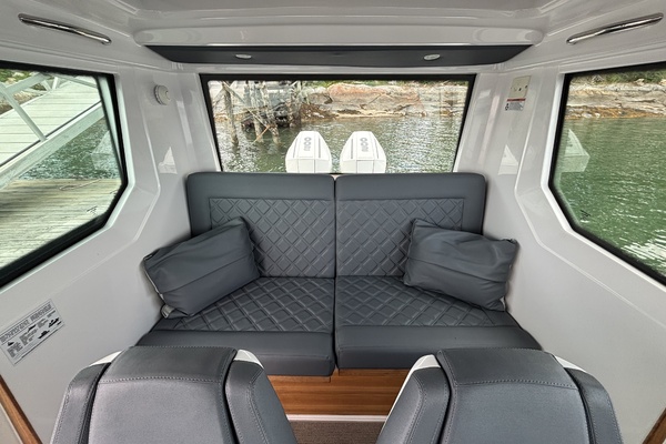 FARADAY 28ft Axopar Yacht For Sale