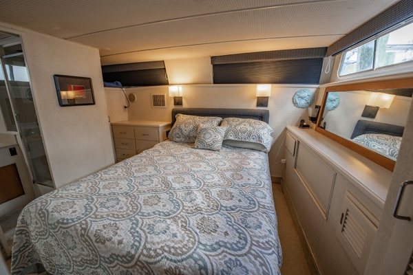 Sally Ann 44ft Tollycraft Yacht For Sale