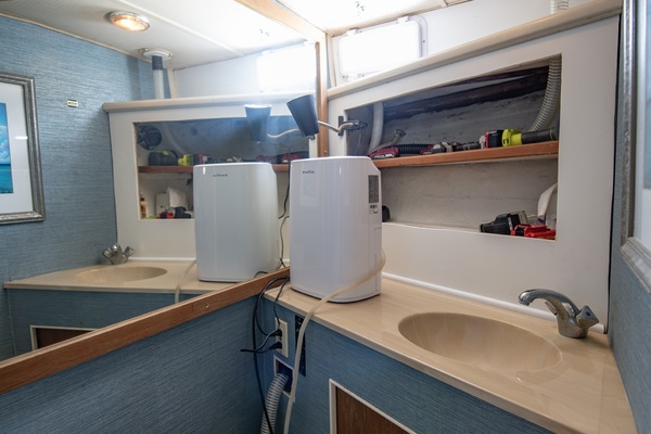 Sally Ann 44ft Tollycraft Yacht For Sale