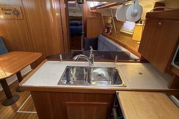 Compass Rose 35ft Catalina Yacht For Sale