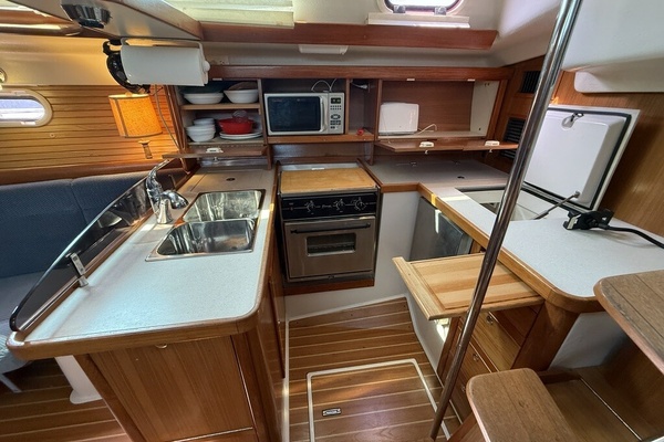 Compass Rose 35ft Catalina Yacht For Sale