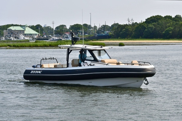 Photo of the 2026 Zodiac X10CC