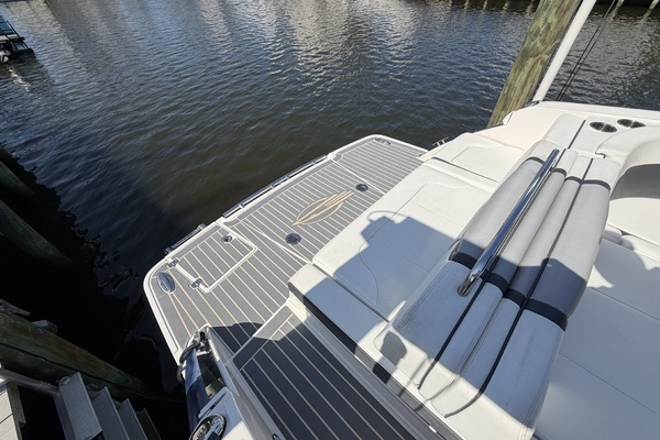 27ft Chaparral Yacht For Sale