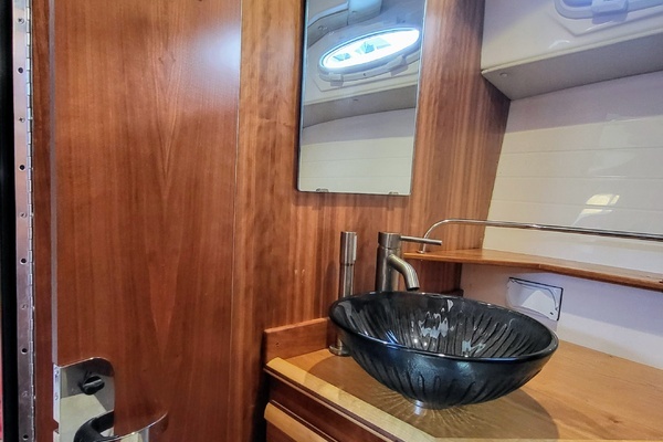2023 Cutwater 28