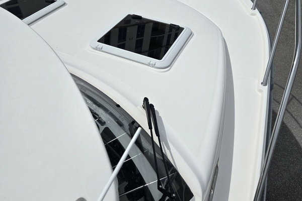 2023 Cutwater 28
