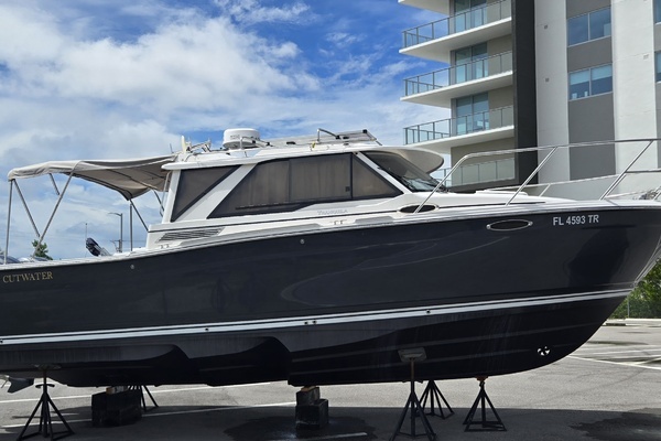 2023 Cutwater 28
