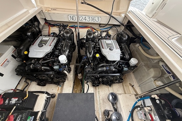 Liquid Asset II 34ft Monterey Yacht For Sale