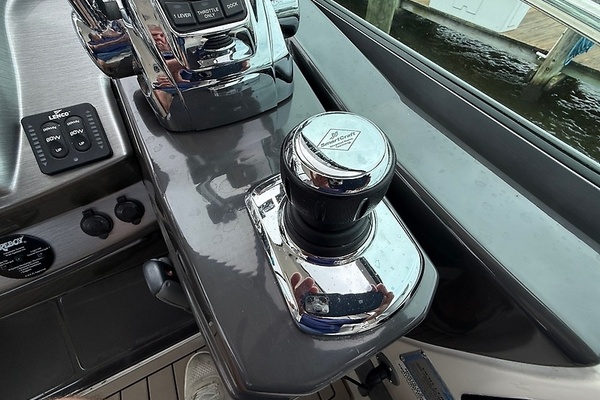 Liquid Asset II 34ft Monterey Yacht For Sale