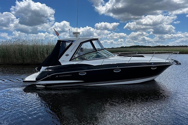 Liquid Asset II 34ft Monterey Yacht For Sale