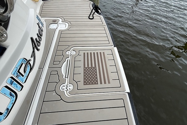Liquid Asset II 34ft Monterey Yacht For Sale