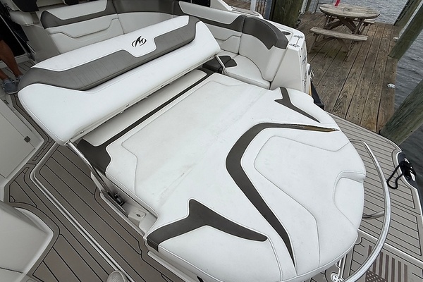 Liquid Asset II 34ft Monterey Yacht For Sale