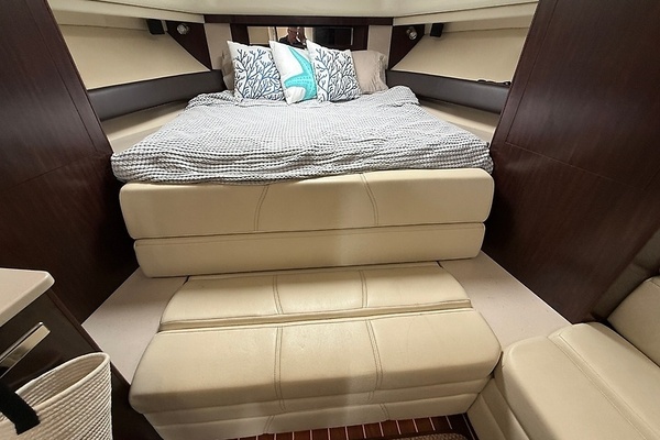Liquid Asset II 34ft Monterey Yacht For Sale
