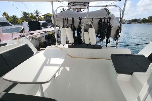 Lagoon 42 Yacht For Sale