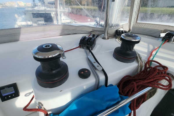 42ft Lagoon Yacht For Sale