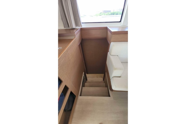 42ft Lagoon Yacht For Sale