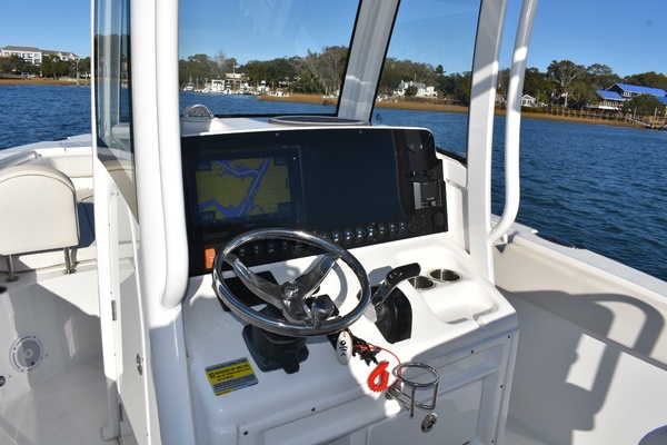 25ft Sea Hunt Yacht For Sale