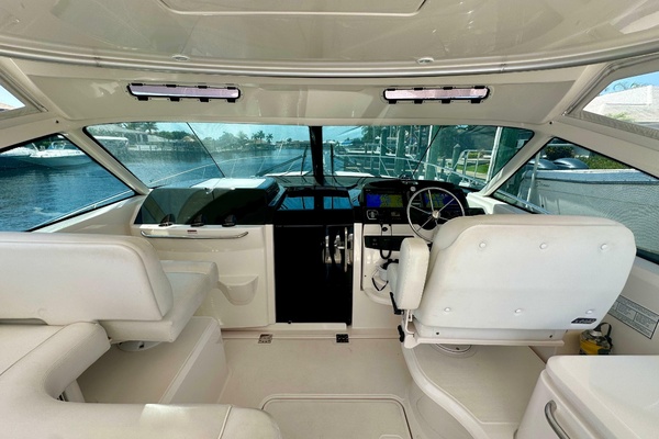 43ft Tiara Yachts Yacht For Sale