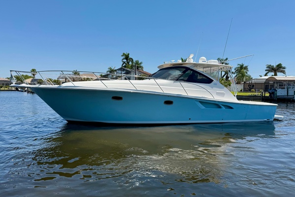 43ft Tiara Yachts Yacht For Sale
