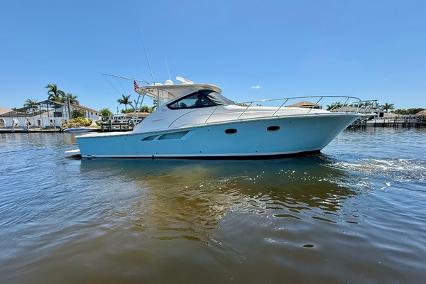 43ft Tiara Yachts Yacht For Sale