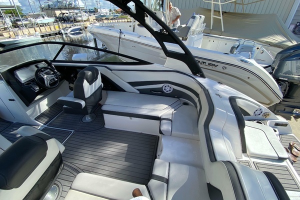 24ft Yamaha Boats Yacht For Sale
