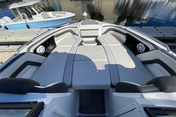 24ft Yamaha Boats Yacht For Sale