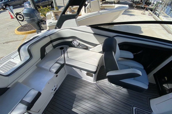 24ft Yamaha Boats Yacht For Sale
