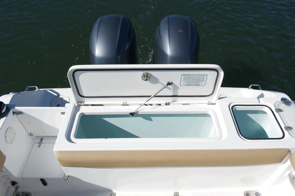 27ft Sea Hunt Yacht For Sale