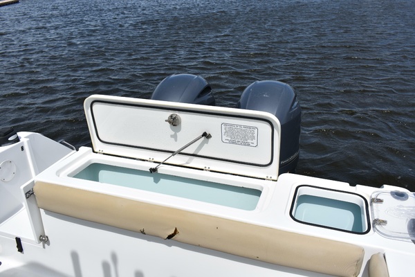27ft Sea Hunt Yacht For Sale