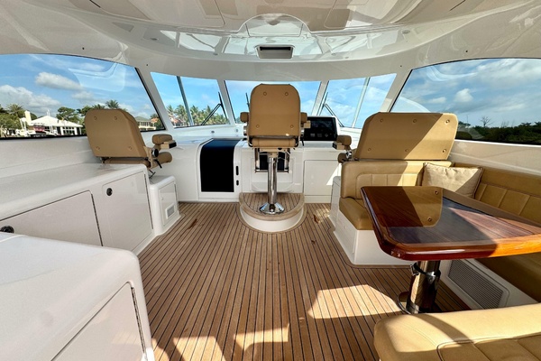 BUZZY 52ft Viking Yacht For Sale
