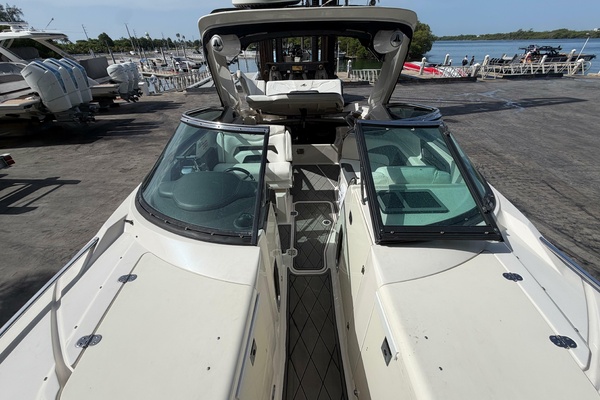 32ft Monterey Yacht For Sale
