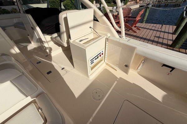 26ft Pursuit Yacht For Sale