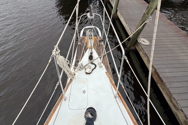 50ft Bruce Roberts Yacht For Sale