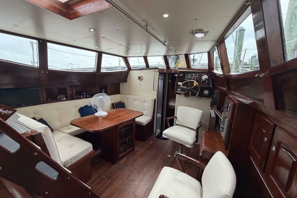 50ft Bruce Roberts Yacht For Sale