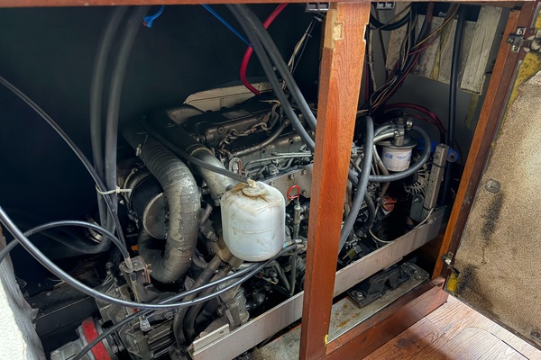 50ft Bruce Roberts Yacht For Sale