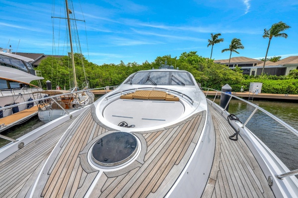 75ft Lazzara Yachts Yacht For Sale