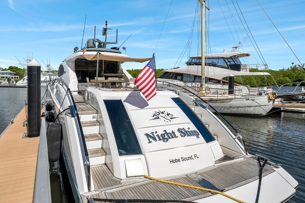 75ft Lazzara Yachts Yacht For Sale