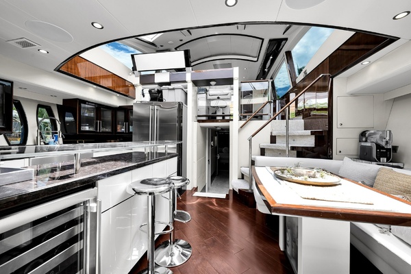 75ft Lazzara Yachts Yacht For Sale