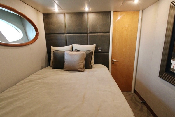 Kathleen 74ft Lazzara Yachts Yacht For Sale