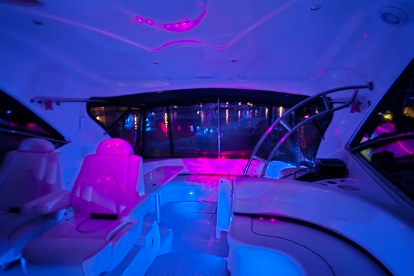 52ft Cruisers Yachts Yacht For Sale