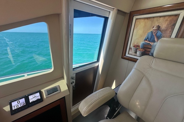 Lazzara Yachts 68 Motoryacht Yacht For Sale