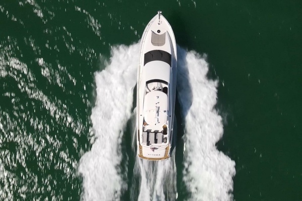 Lazzara Yachts 68 Motoryacht Yacht For Sale