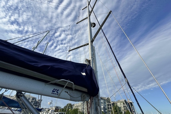 Beneteau 57 Yacht For Sale