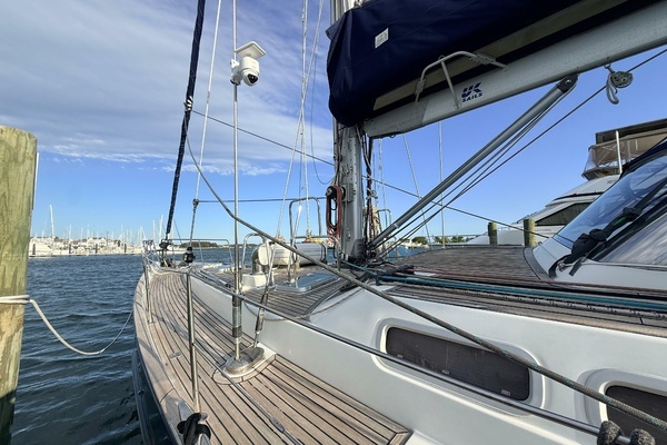 Beneteau 57 Yacht For Sale