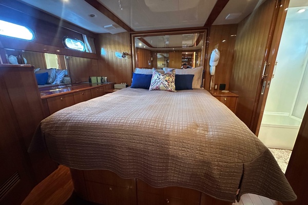 Chillaxin 63ft Jefferson Yacht For Sale
