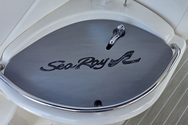 In Lieu Of 34ft Sea Ray Yacht For Sale