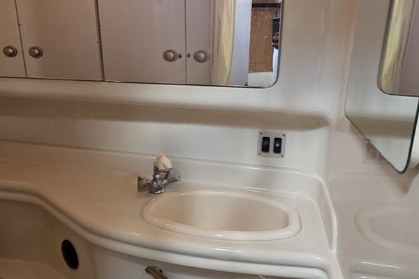 In Lieu Of 34ft Sea Ray Yacht For Sale