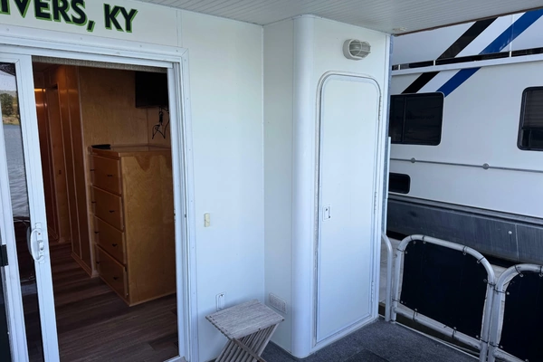 2004 Starlite 68