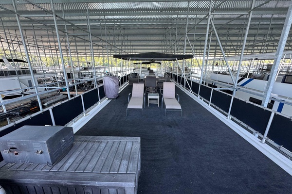 BAREFOOT BUNGALOW 68ft Starlite Yacht For Sale